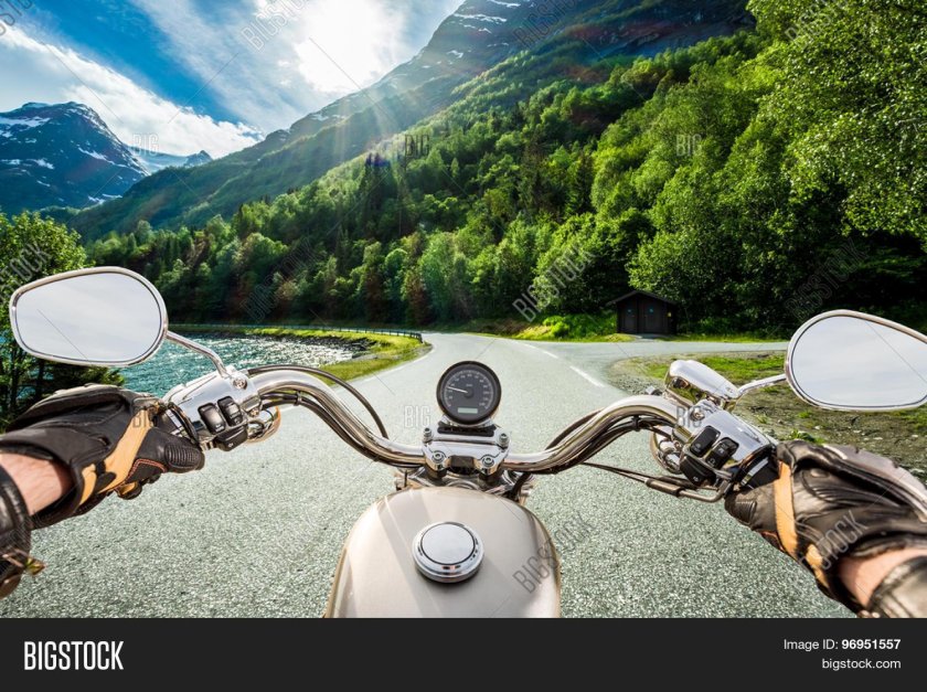 Мотоцикл для путешествий