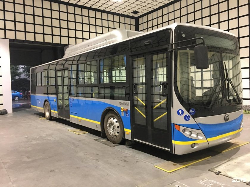 Ютонг автобус 6118