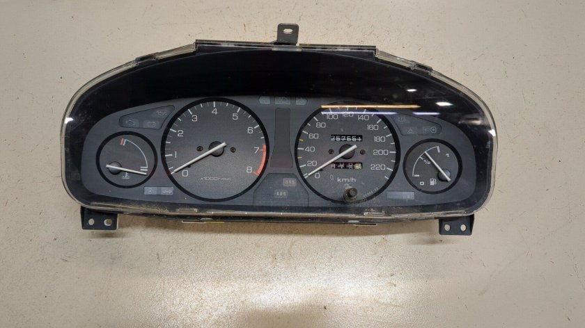 Панель приборов Honda Prelude 5