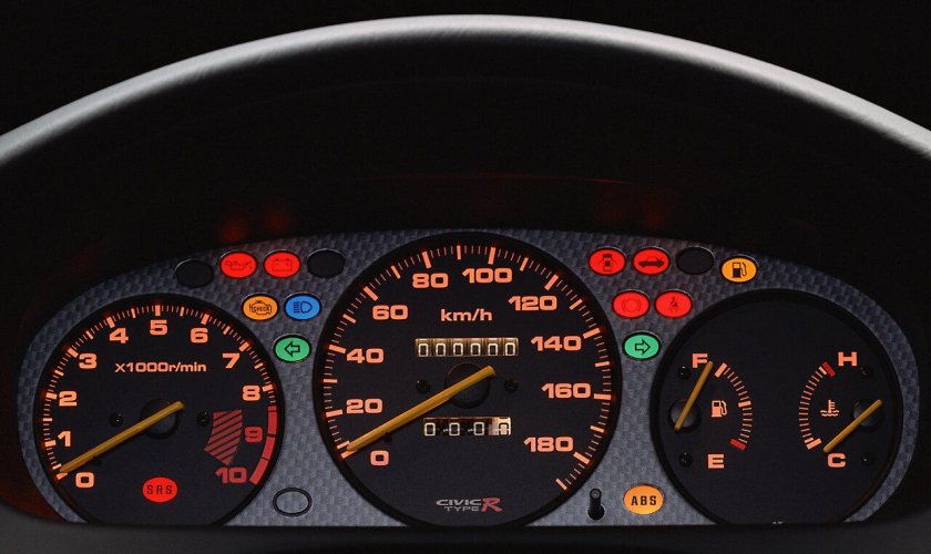 Honda Civic Type r 6 приборная панель