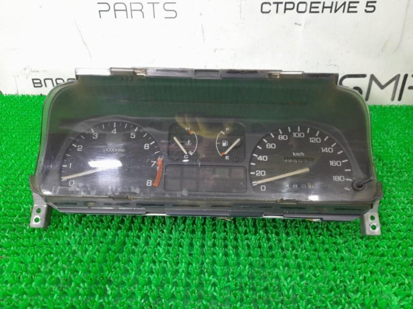 Приборная панель мицубиси спейс гир