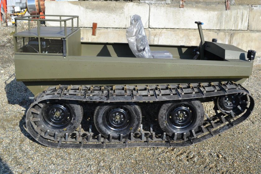 Гусеничный мини вездеход