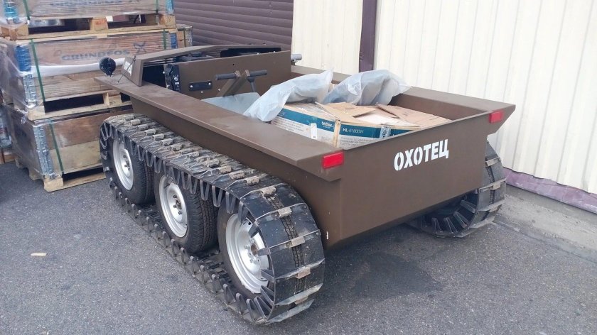 Гусеничный вездеход охотец