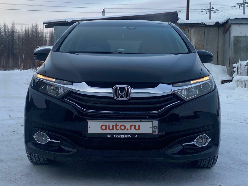 Хонда Шатл 2017