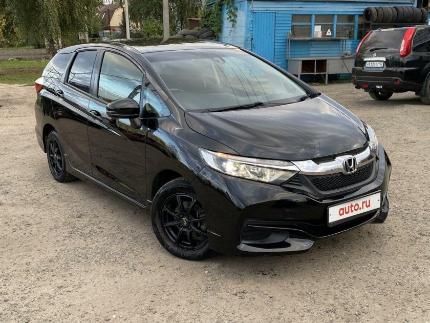 Honda shuttle hybrid 2017