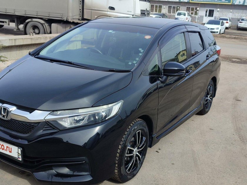 Honda shuttle hybrid 2016