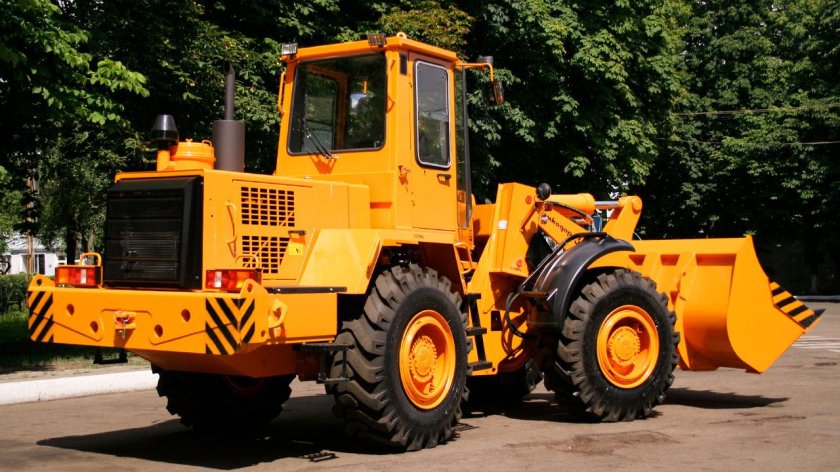 Погрузчик Амкодор 352