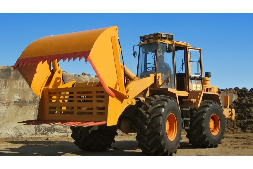 Погрузчик универсальный Амкодор 352с