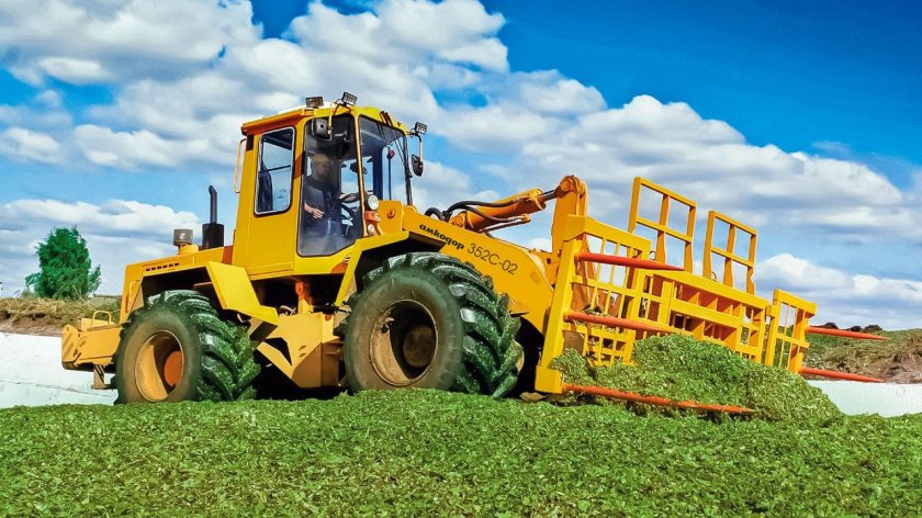 Погрузчик универсальный Амкодор 352с