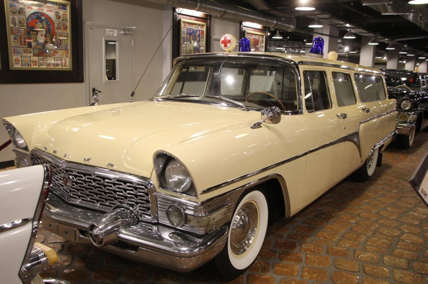 Газ 13 чайка универсал