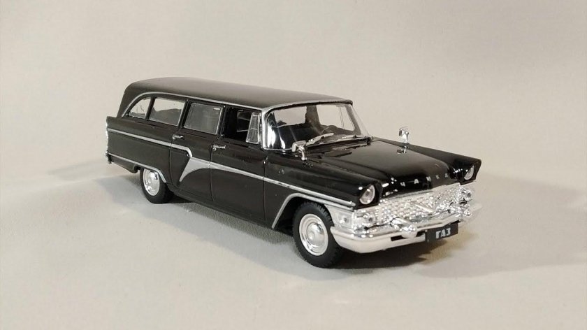 Автолегенды деагостини газ 13 чайка