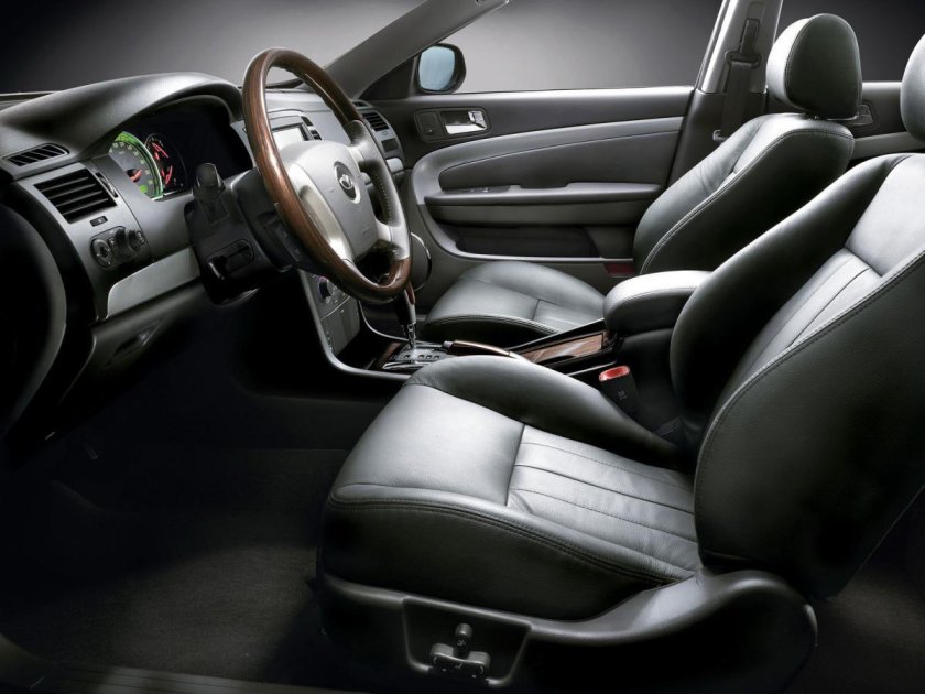 Daewoo Tosca салон