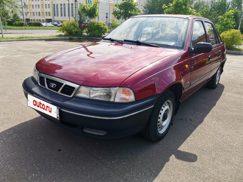 Daewoo nexia 2007 вишневая