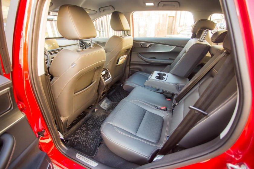 Chery Tiggo 8 третий ряд