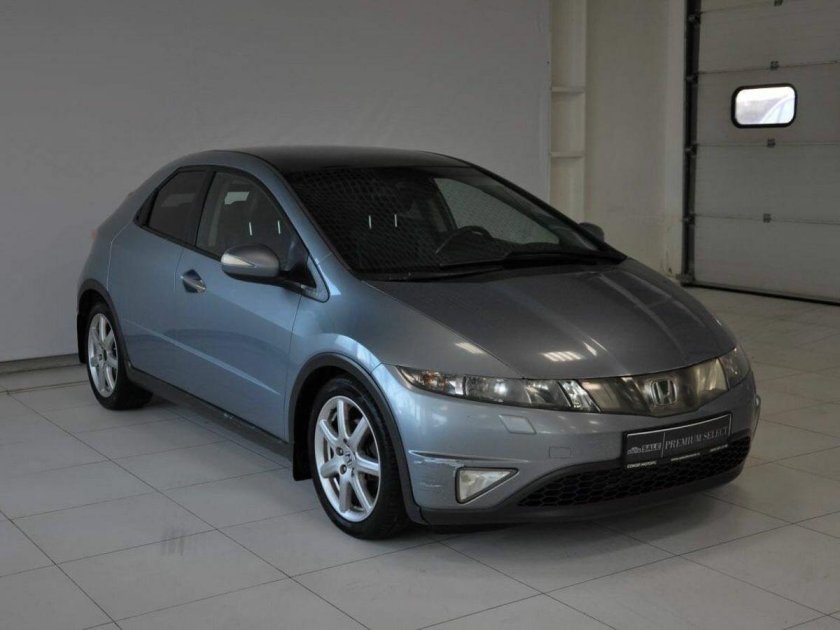 Honda Civic VIII, 1.8 AMT обзор