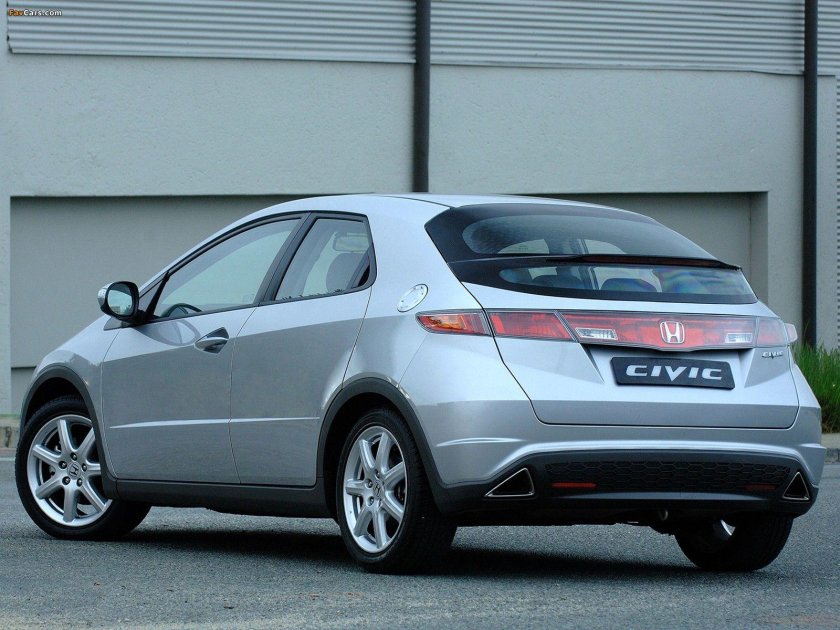 Хонда Цивик 8 хэтчбек