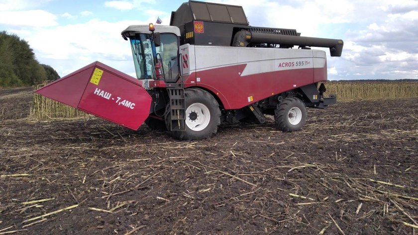 Комбайн акрос 595