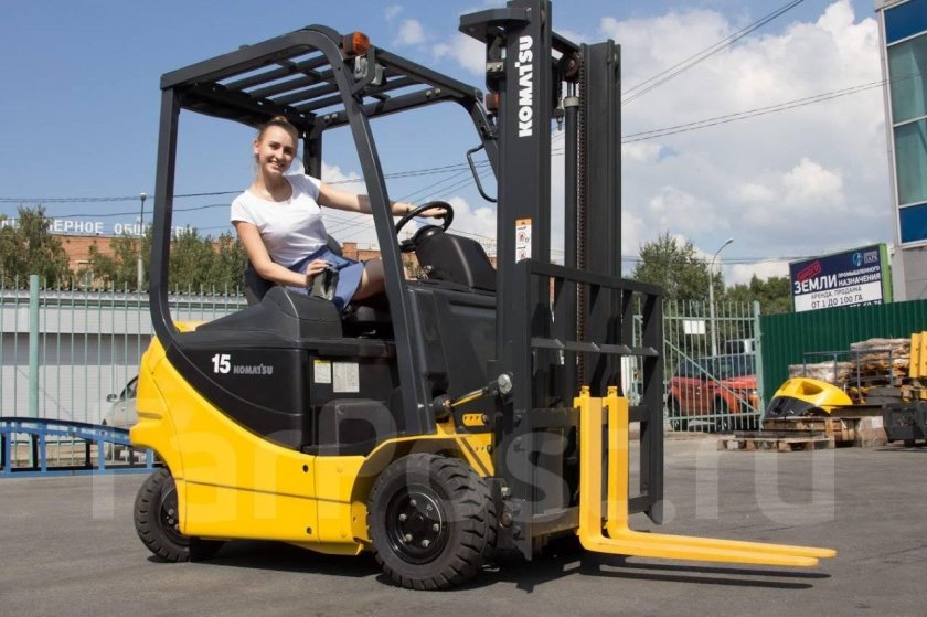 Вилочный электропогрузчик Комацу