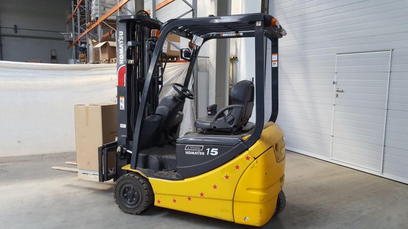 Вилочный погрузчик Komatsu fb15