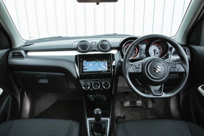 Сузуки Свифт 2019 салон