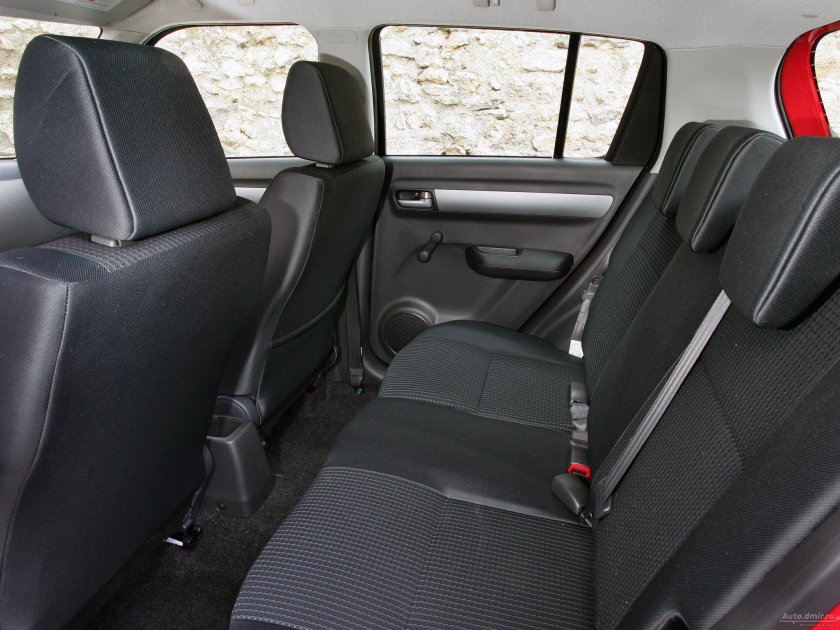 Сузуки Свифт 3 салон