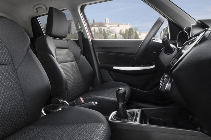 Сузуки Свифт 2020 салон