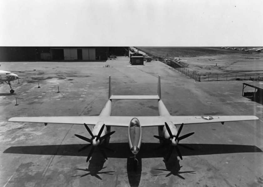 Говард Хьюз XF-11