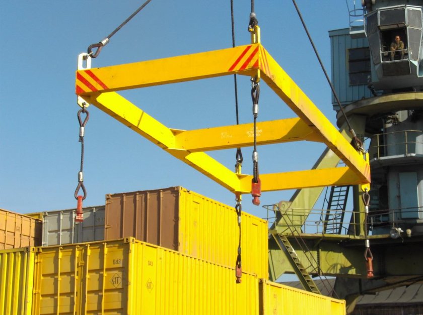 Траверса грузоподъемная 30 тонн