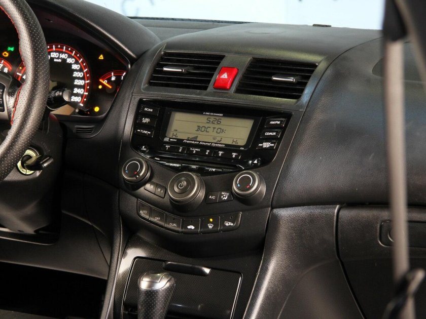 Панель Хонда Аккорд 7