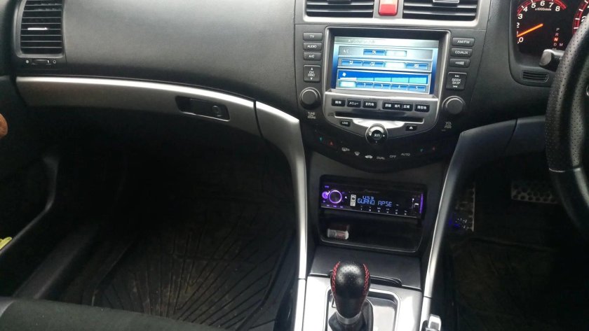 Accord 7 накладка на Торпедо