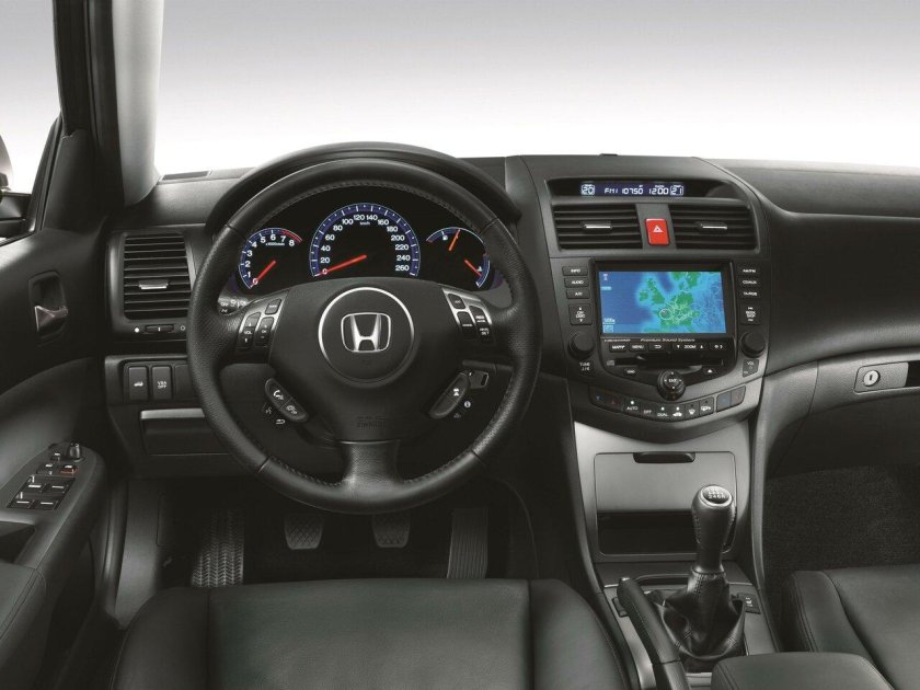 Honda Accord 7 салон