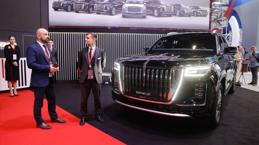 Китайский автомобиль hongqi