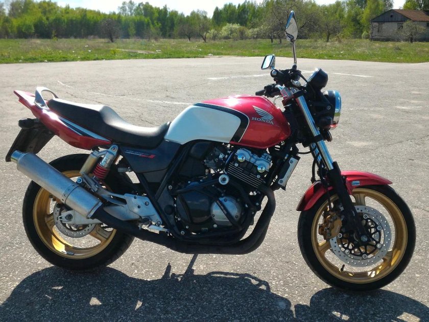 Honda CB 400 super four 1995
