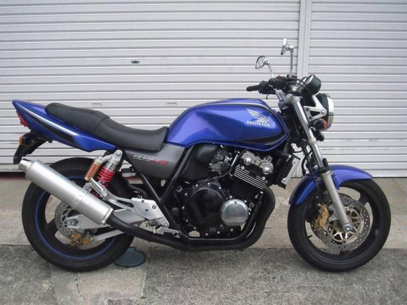 Honda cb400 2002