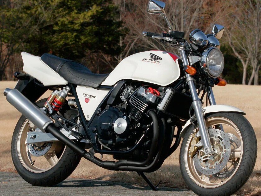Honda CB 400 super four