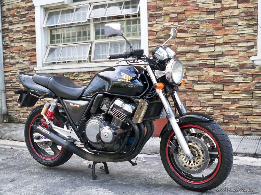 Honda cb400 super