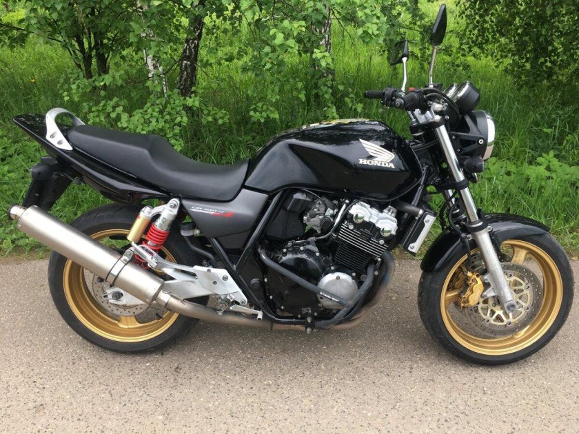 Honda SB 400