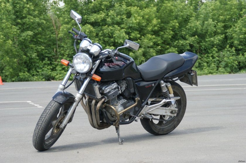 Мотоцикл Honda CB 400