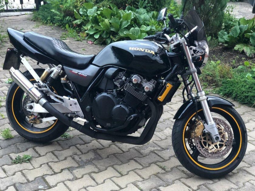 Honda CB 400 2001