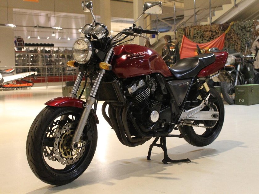 Honda super four 400