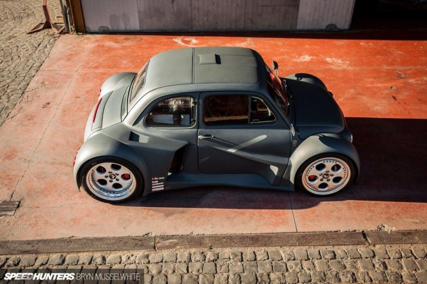 Фиат 500 и горбатый Запорожец