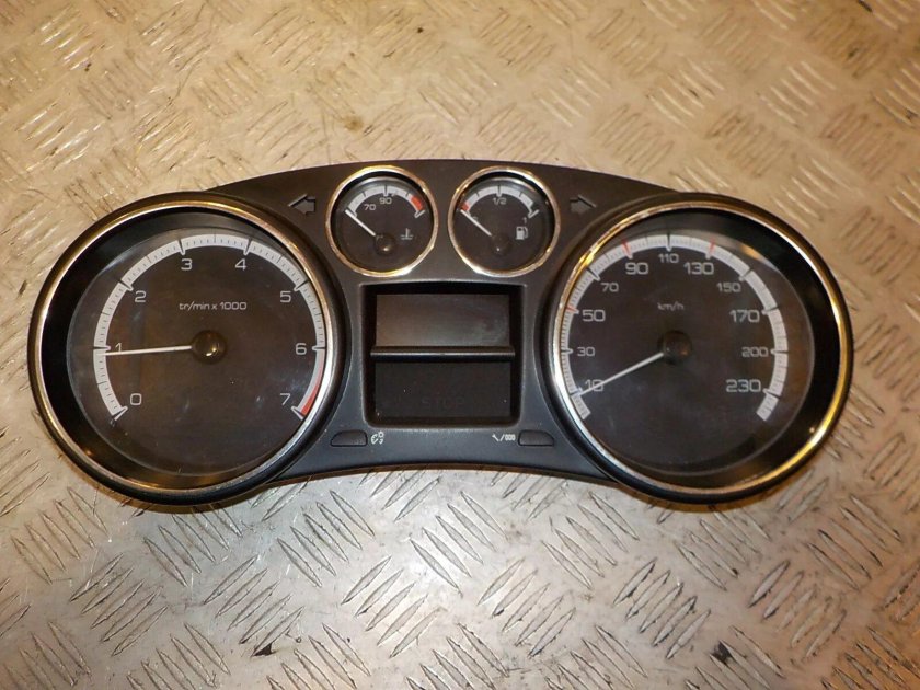 Панель приборов peugeot 308 i