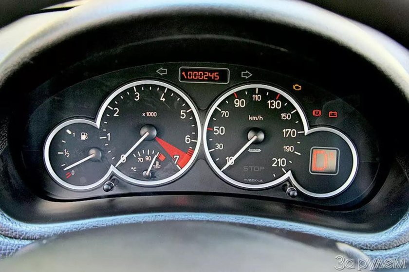 Панель-приборов-Пежо-206-2000г бензин