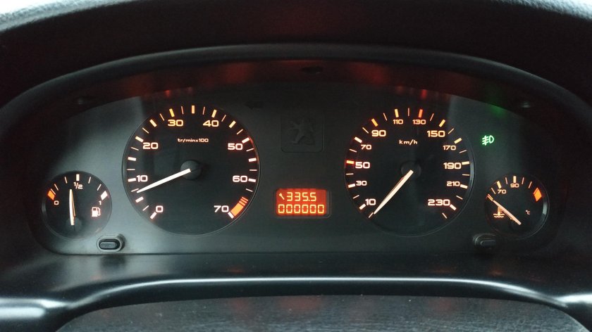 Приборка Пежо 406