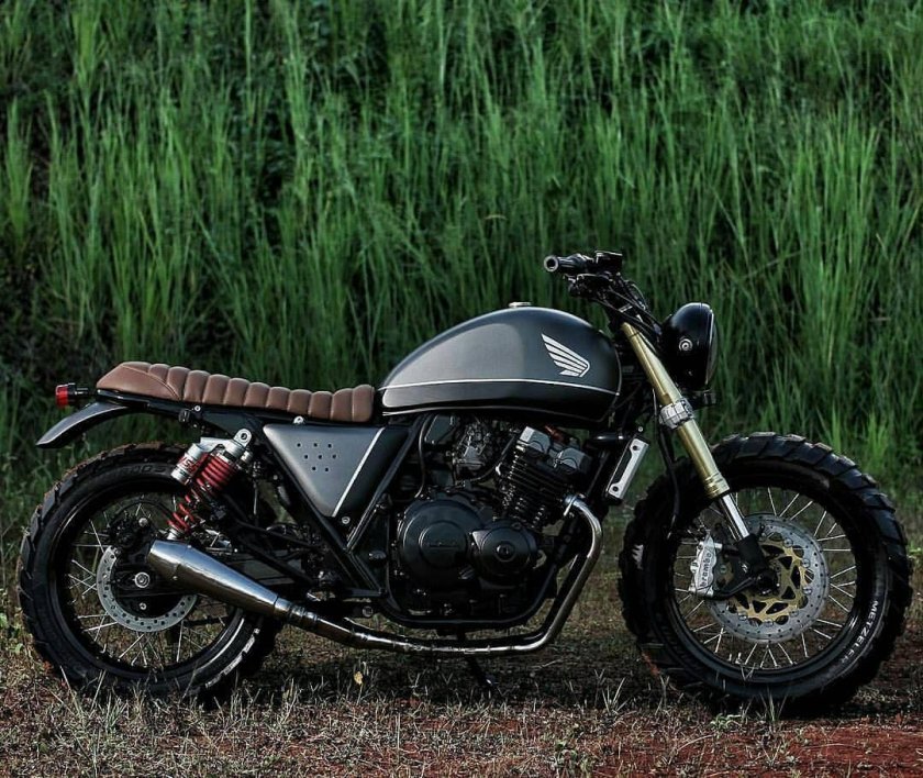 Honda CB 400 Scrambler