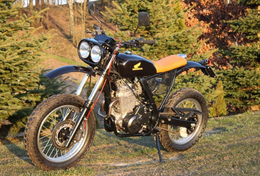 Honda nx650 Scrambler