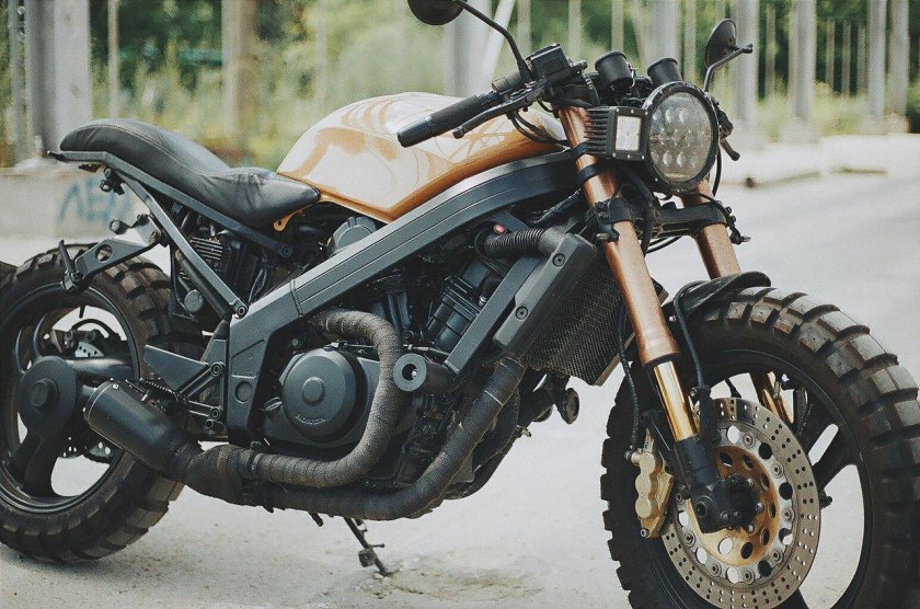 Honda Bros 650 Scrambler