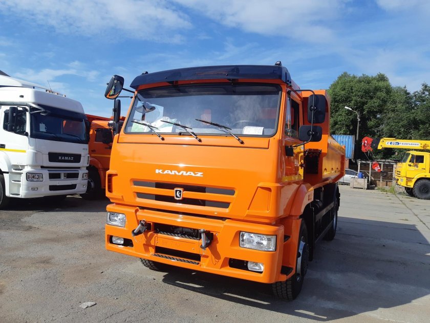 КАМАЗ 53605 самосвал