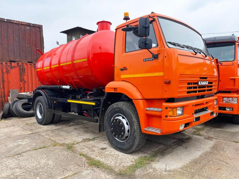 КАМАЗ 53605 ассенизатор