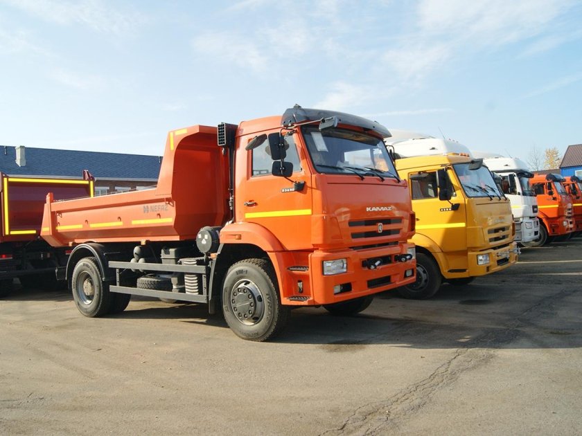 КАМАЗ-53605 4х2